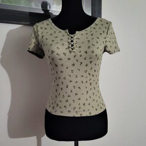 NWT Size S Small Sage Green Baby Tee Shirt Pink Rose MSRP $24